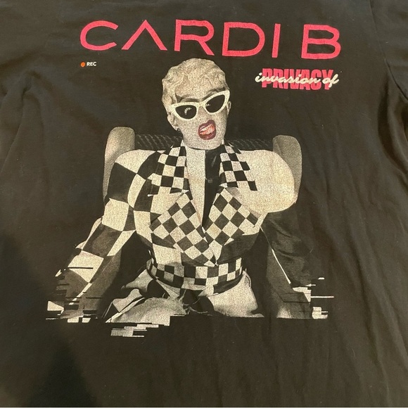 Cardi B Invasion of Privacy Tour T-Shirt Women’s Medium 2019 Black Dates on Back - Picture 2 of 9